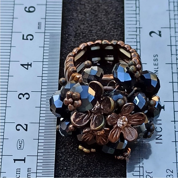 Chunky Stretchy Ring Metallic Black Charm Cluster Flower Beads Vintage Statement - Picture 9 of 15